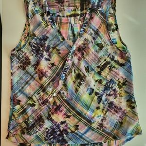 Sleeveless V-Neck Top